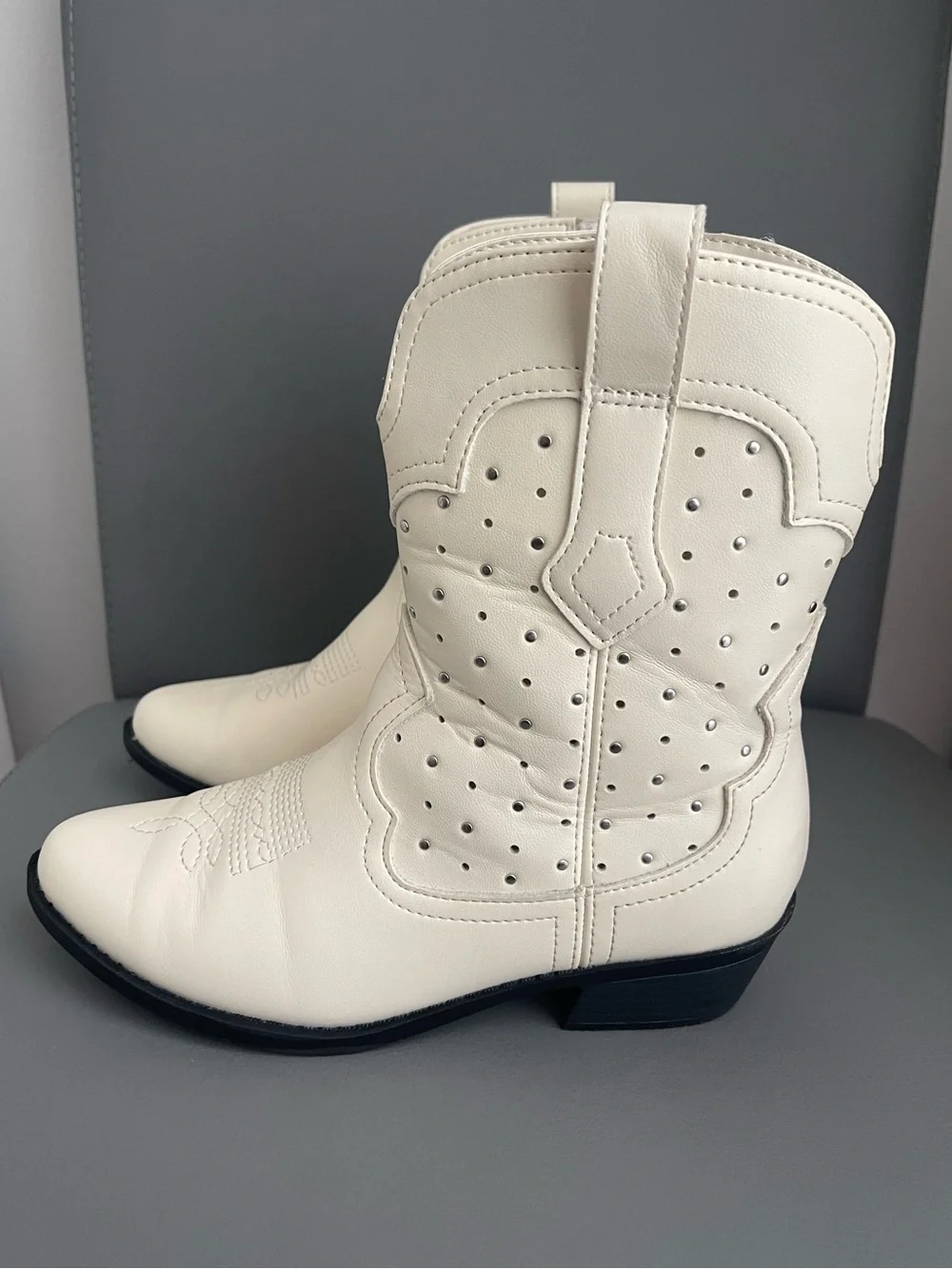 Art Class Kids White Western Boots Side Zip Studded Cowboy Boots Girl Size 3